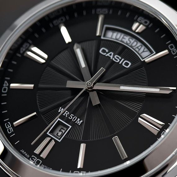 Чоловічий годинник Casio MTP-1381L-1A | Зображення 1
