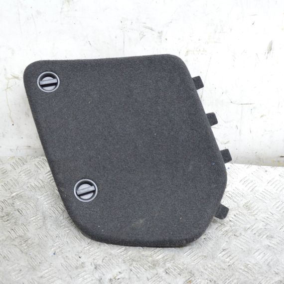 Захист багажника лівий Volkswagen Golf VII Заглушка багажника фольксваген гольф 7 5G9867461