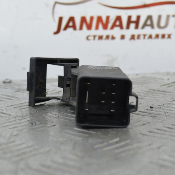 Реле свічок накалу Audi A1 A3 A4 Q3 Ауді А1 А3 А4 038907281D 0281003038 | Зображення 1