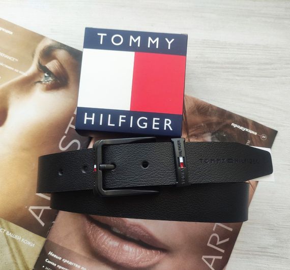 Шкіряний ремень Tommy Hilfiger з чорною пряжкою чорний