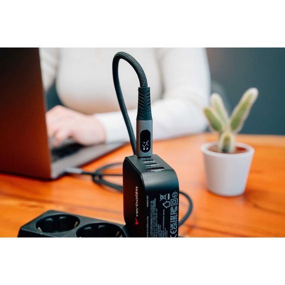 Дата кабель USB-C to USB-C 1.2m with display 240W black Verbatim (31849) | Зображення 6
