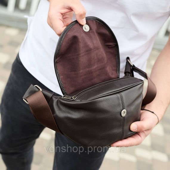 Мужской кожаный нагрудной рюкзак для телефона 14х29х8, сумка бананка для города и отдыха 70101 черная | Зображення 6