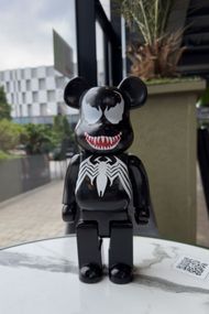Bearbrick  x Marvel Spider-Man Black Costume дизайнерська статуетка ведмідь Беарбрік 28 см mb016 чорна