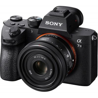 Объектив Sony 50mm, f/2.5 G для камер NEX (SEL50F25G.SYX) | Зображення 7