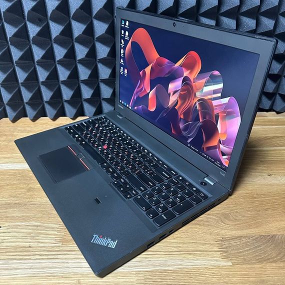 Ноутбук Б-клас Lenovo ThinkPad T560 / 15.6" (1920x1080) TN / Intel Core i5-6200U (2 (4) ядра по 2.3 - 2.8 GHz) / 8 GB DDR3 / 128 GB SSD / Intel HD Graphics 520 / WebCam б/в | Зображення 5