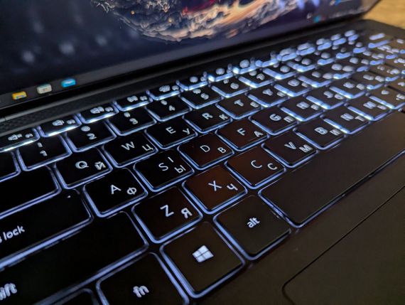 Мобильная рабочая станция Dell Precision 5560 / 15.6" (1920x1080) IPS / Intel Core i7-11850H (8 (16) ядер по 2.5 - 4.8 GHz) / 16 GB DDR4 / 512 GB SSD / nVidia Quadro T1200, 4 GB GDDR6, 128-bit / TouchID / WebCam / Windows 10 б/у | Зображення 5