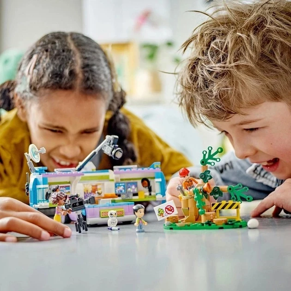 Конструктор LEGO Friends Фургон редакции новостей 446 деталей (41749) ff | Зображення 6