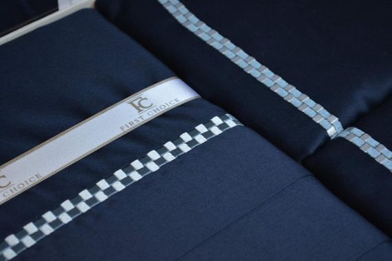 Постельное белье First Choice V.I.P Satin Moonlight 200 х 220 см Pierre Navy Blue | Зображення 4