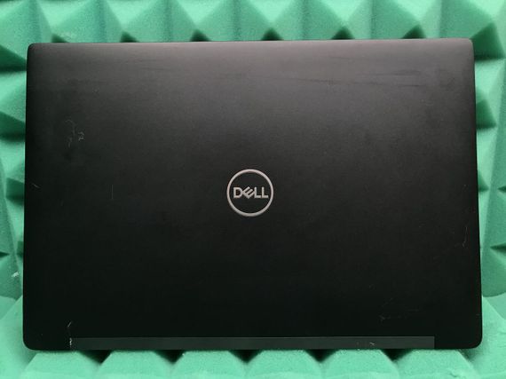 Ультрабук Dell Latitude 7390 / 13.3" IPS / Intel Core i5-8250U (4(8) ядра по 1.6-3.4GHz) / 8GB DDR4 / 128GB SSD / UHD Graphics 620 / WebCam / USB 3.1 / HDMI / Win 10 б/у | Зображення 4