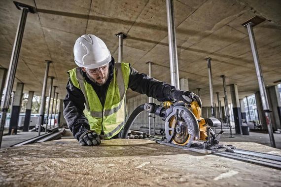 Пила дискова акумуляторна 190*30мм DeWALT DCS579NT | Зображення 5
