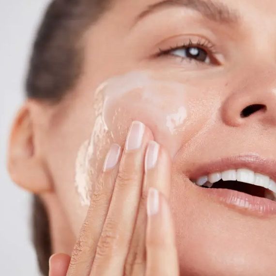 Засіб для вмивання Elemis Dynamic Resurfacing Facial Wash 30 ml | Зображення 2