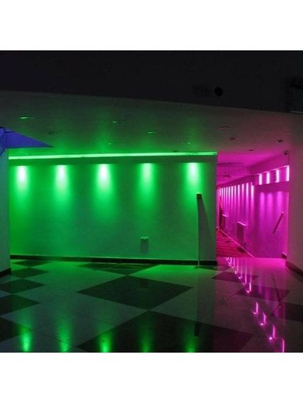 Світлодіодна стрічка SMD 3528 RGB (54 LED/m) 5 метрів на силіконі з блоком та пультом керування різнокольорова (повний комплект) | Зображення 9