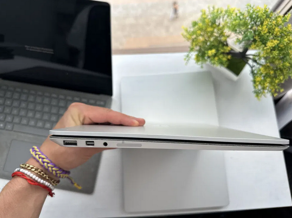 Сенсорний ультрабук Microsoft Surface Laptop 13.5 QHD 8/256 GB Б/В | Зображення 3