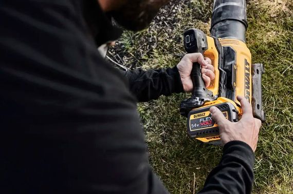 Повітродувка акумуляторна DeWalt безщіткова з АКБ та ЗП (DCMBL777X1) | Зображення 1