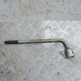 Ключ запаски 21mm Smart Fortwo 2004-2007 Ключ балонний Смарт Фортво A4545810024