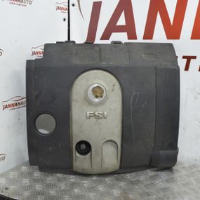 Накладка двигуна декоративна 1.6 FSI Volkswagen Golf V 2003-2008 Накладка двигуна Фольксваген 03C129607N