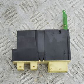 Блок управління склопідйомника передній правий Citroen C4 2004-2011 Блок склопідйомника Сітроен 965492100