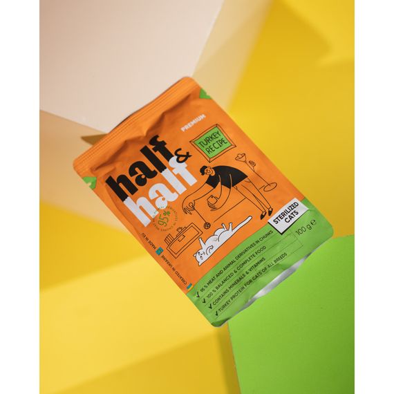 Корм вологий HalfHalf для стерилізованих котів шматочки з індичкою в желе у формі пауча 100г | Зображення 2