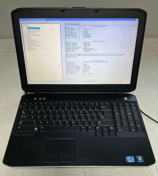 Ноутбук Dell Latitude 5530 15.6 HD + SSD + Core i5 + 4GB Б/В