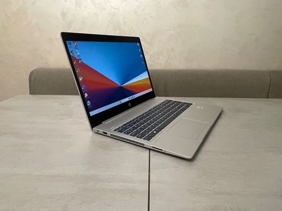Ноутбук HP ProBook 450 G7 / 15.6" (1920x1080) IPS / Intel Core i5-10210U (4 (8) ядра по 1.6 - 4.2 GHz) / 16 GB DDR4 / 256 GB SSD M.2 / Intel UHD Graphics / WebCam / Fingerprint б/в + Подарунок Дротова миша / USB | Зображення 4