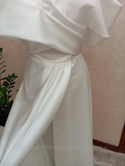 Атласна сукня, бюджетний варіант | Зображення 1