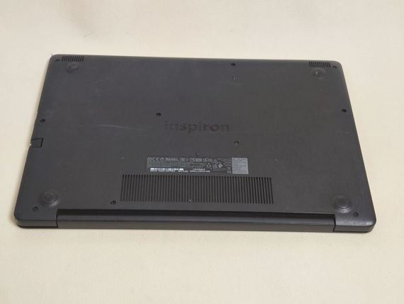 Ультрабук Dell Inspiron 3593 / 15.6" (1366x768) TN Touch / Intel Core i7-1065G7 (4 (8) ядра по 1.3 - 3.9 GHz) / 8 GB DDR4 / 256 GB SSD / Intel Iris Plus Graphics / WebCam б/у | Зображення 7