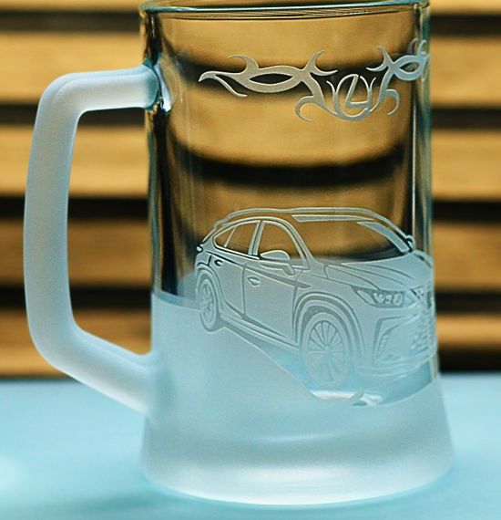 Пивний келих 670 мл з гравіюванням Лексус РХ 350 Lexus RX 350 подарунок для автолюбителя  кухоль для пива | Зображення 1