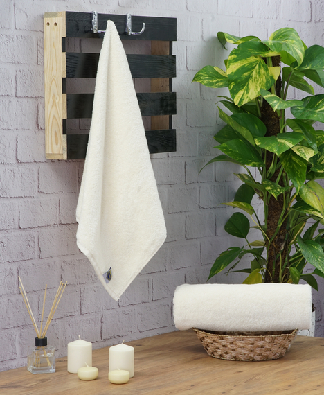 Рушник Zeron 128171 Туреччина 140*70  Махра Молочний