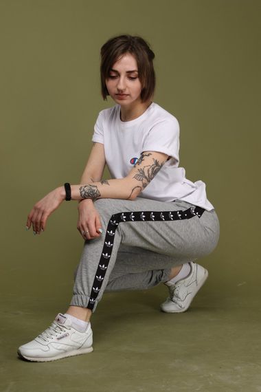 Штаны серые с чёрным лампасом Adidas | Зображення 5
