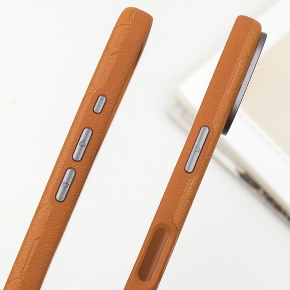 Шкіряний чохол Carved with MagSafe для Apple iPhone 16 (6.1") Orange | Зображення 4