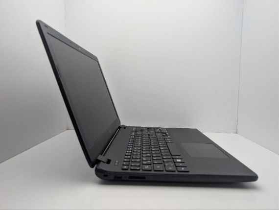 Ноутбук Acer Aspire ES1-512 / 15.6" (1366x768) TN / Intel Celeron N2840 (2 ядра по 2.16 - 2.58 GHz) / 8 GB DDR3 / 500 GB HDD / Intel HD Graphics / WebCam б/в | Зображення 3