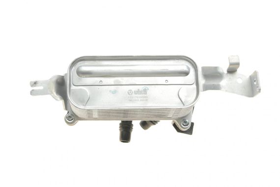 Радиатор масляный BMW 5 F10 F11 F07 6 F06 F12 F13 7 F01 F02 F03 2.5-4.4i 09-18 теплообменник  19563501