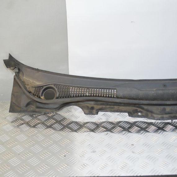 Пластик під лобове скло Volvo S40 V50 1995-2012 Жабо лобового вікна Вольво с40 в50 30745377 | Зображення 1