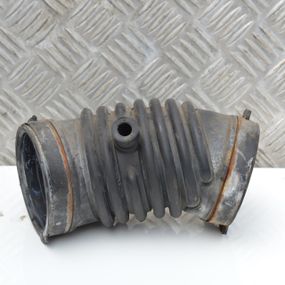 Патрубок повітряного фільтра Mazda 3 BK 2003-2009 Трубка інтеркуллера Мазда 3 LF50132214