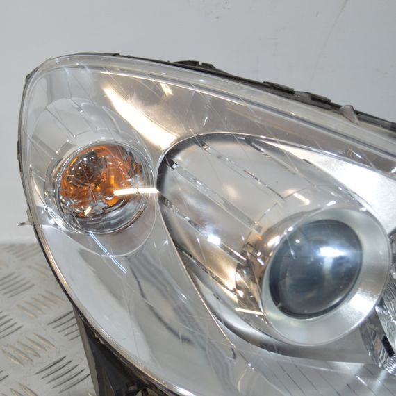 Фара права Mercedes B-Class W245 2005-2011 Фара передня права Мерседес Б-Клас в245 A1698201861 | Зображення 1