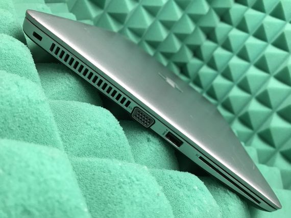 Ноутбук Б-клас HP EliteBook 840 G3 / 14" (1920x1080) IPS / Intel Core i5-6300U (2 (4) ядра по 2.4 - 3.0 GHz) / 8 GB DDR4 / 256 GB SSD / Intel HD Graphics 520 / WebCam / Fingerprint / DisplayPort б/в | Зображення 4