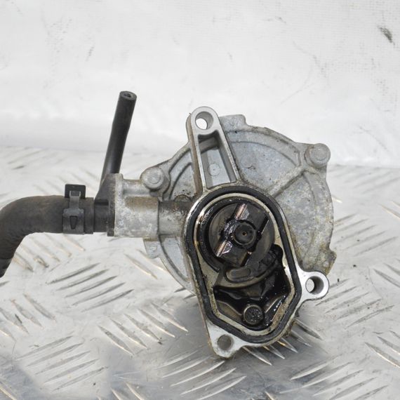 Вакуумний насос Hyundai Accent Getz Matrix i10 i20 i30 2004-2024 Насос вакуумний Хюндай Акцент Гетз Матрікс 288102A101 | Зображення 1