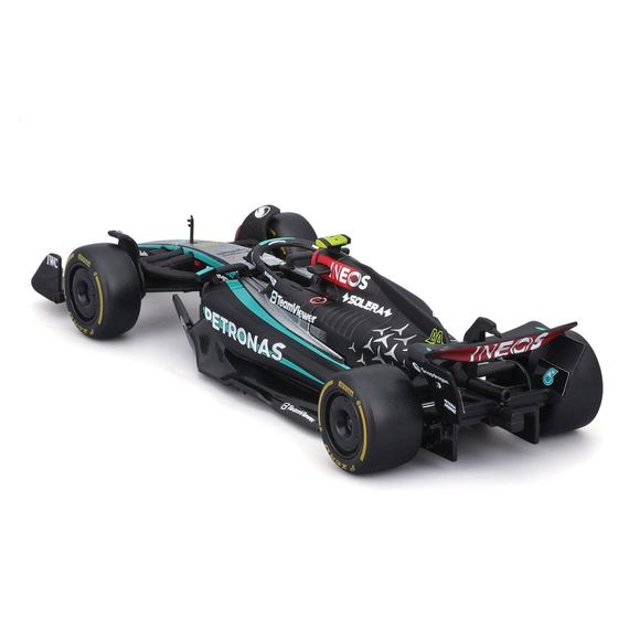 Колекційна автомодель Mercedes-AMG F1 W15 Performance (2024) Bburago 18-38208, 1:43 масштаб | Зображення 2