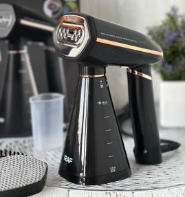 Парова ручна вертикальна праска-щітка RAF R-1272 потужний відпарювач для речей, одягу та білизни з насадками для делікатних тканин.