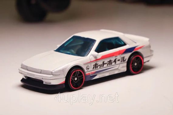 Hot Wheels: Nissan. Хот Вілс: Ніссан. Набір із 5-ти машинок. Datsun, Fairlady, Silvia, Skyline | Зображення 6
