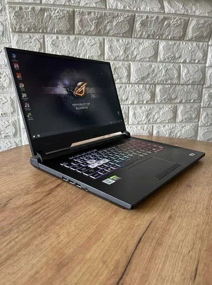 Ноутбук Asus ROG G512LWS 15,6" 144Hz i7 10870H 16Gb SSD 512Gb RTX 2070 Super  Б/У | Зображення 2