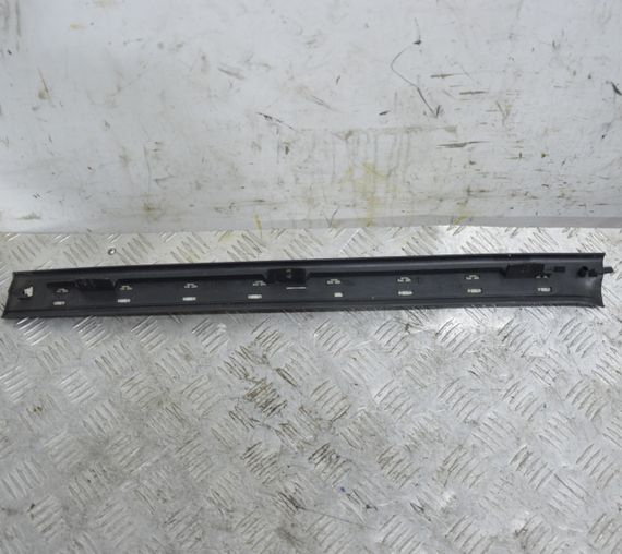 Накладка порога передня права Mercedes W169 W245 2004-2012 Молдинг порога правий Мерседес A1696800074 | Зображення 4