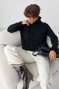 В'язаний жіночий светр із косичками - чорний цвет, ONE SIZE (є розміри)