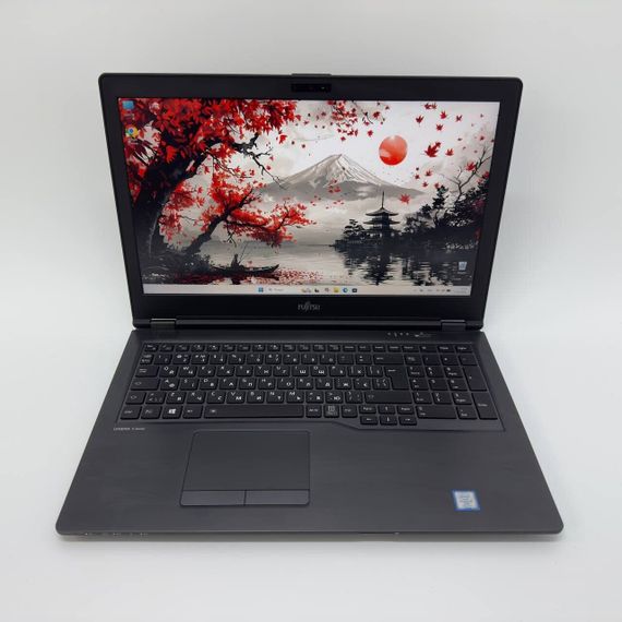 Ноутбук Fujitsu Lifebook U757 / 15.6" (1920x1080) IPS / Intel Core i7-7600U (2 (4) ядра по 2.8 - 3.9 GHz) / 8 GB DDR4 / 256 GB SSD / Intel HD Graphics 620 / WebCam б/у | Зображення 2