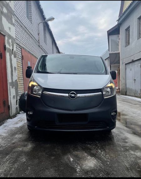 Зимняя накладка на решетку Глянцевая для Opel Vivaro 2015-2019 гг | Зображення 4