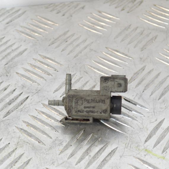 Вакуумний клапан BMW E81 E82 E87 F20 F21 E46 E90 F30 F80 X5 X6 1993-2025 Клапан датчик електромагнітний БМВ е81 е46 е90 х5 7537612 | Зображення 1