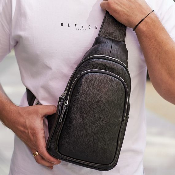 Чоловіча сумка-слінг шкіряна чорна на плече зерниста 23242