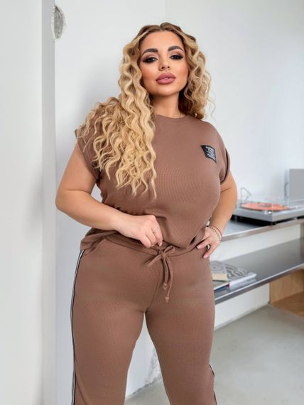 Женский спортивный костюм с лампасами штаны и футболка KF045 цвет коричневый, размер 56/60 | Зображення 2