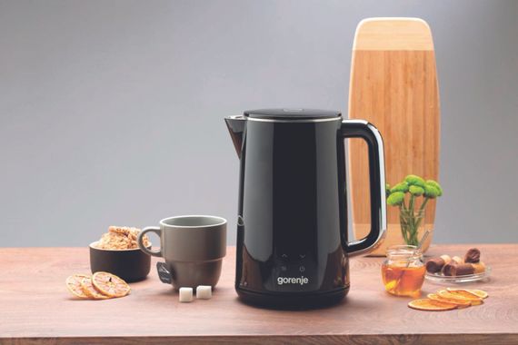 Електрочайник Gorenje, 1.7л, подвійні стінки, LED дисплей, Strix контроль, чорний (K17DWD) | Зображення 1
