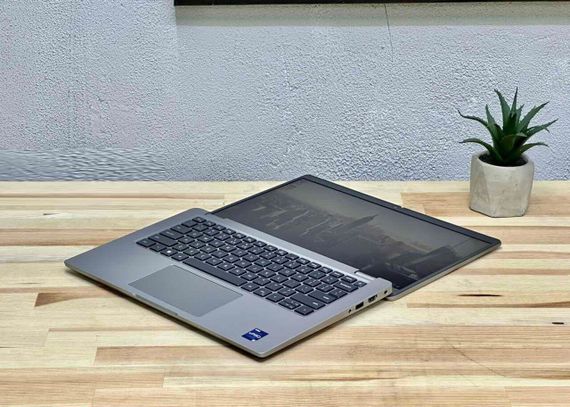 Ультрабук Dell Latitude 5440 / 14" (1920x1200) IPS / Intel Core i5-1245U (10 (12) ядер по 3.3 - 4.4 GHz) / 16 GB DDR4 / 256 GB SSD M.2 / Intel Iris Xe Graphics / WebCam / Win 11 Pro б/в | Зображення 6